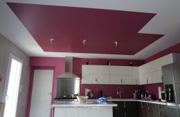 Peinture mur et plafond violet